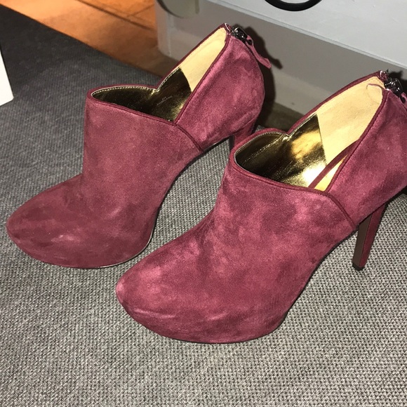 Booties heels - Picture 1 of 7